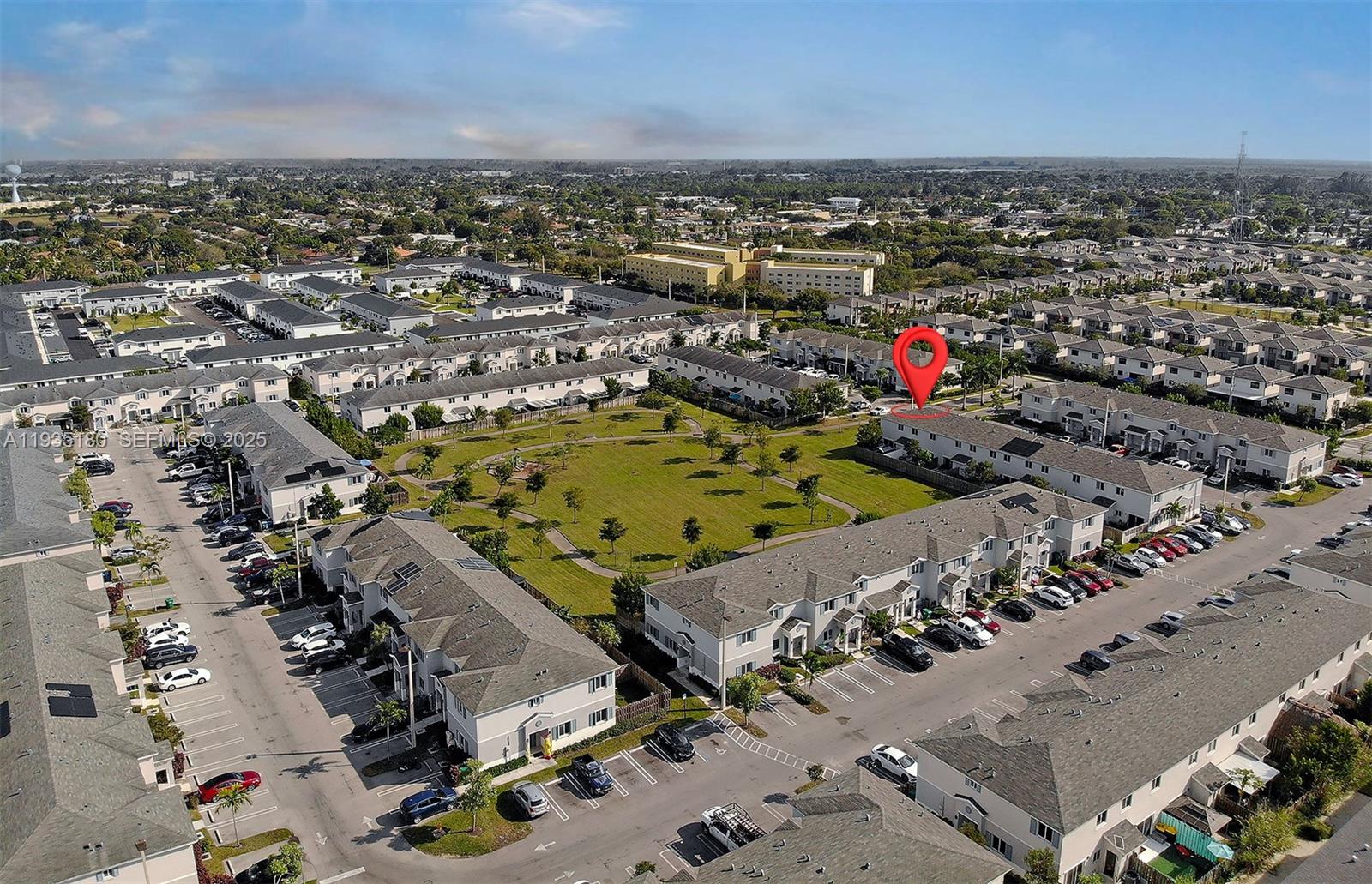 FOREST PARK VILLAS - Residential