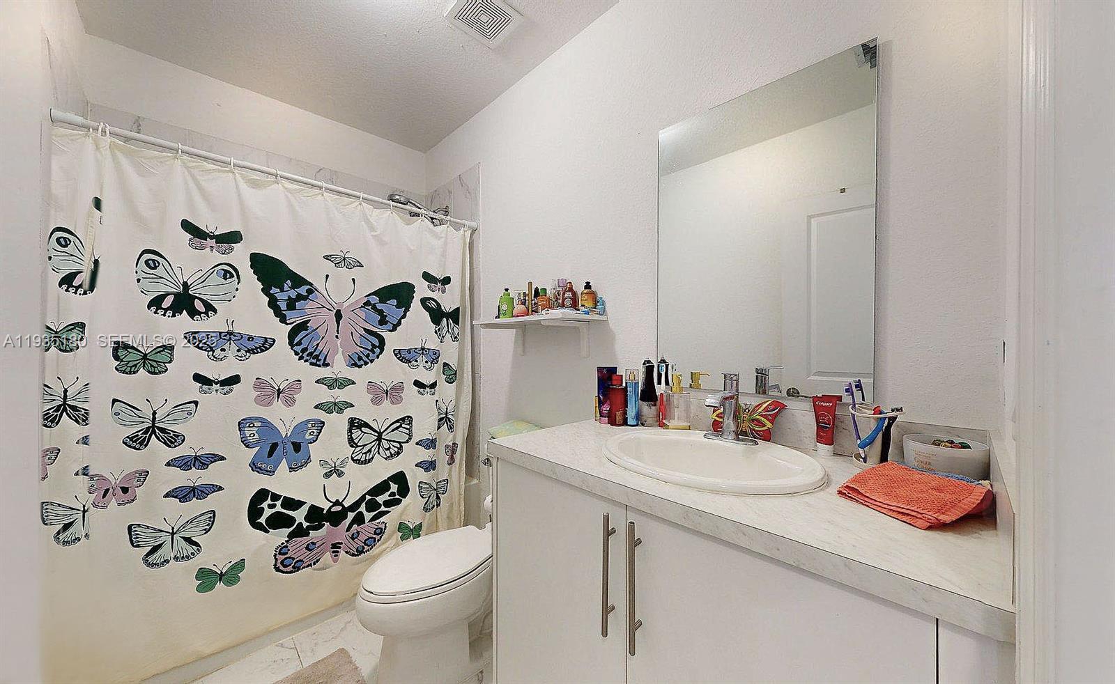 FOREST PARK VILLAS - Residential