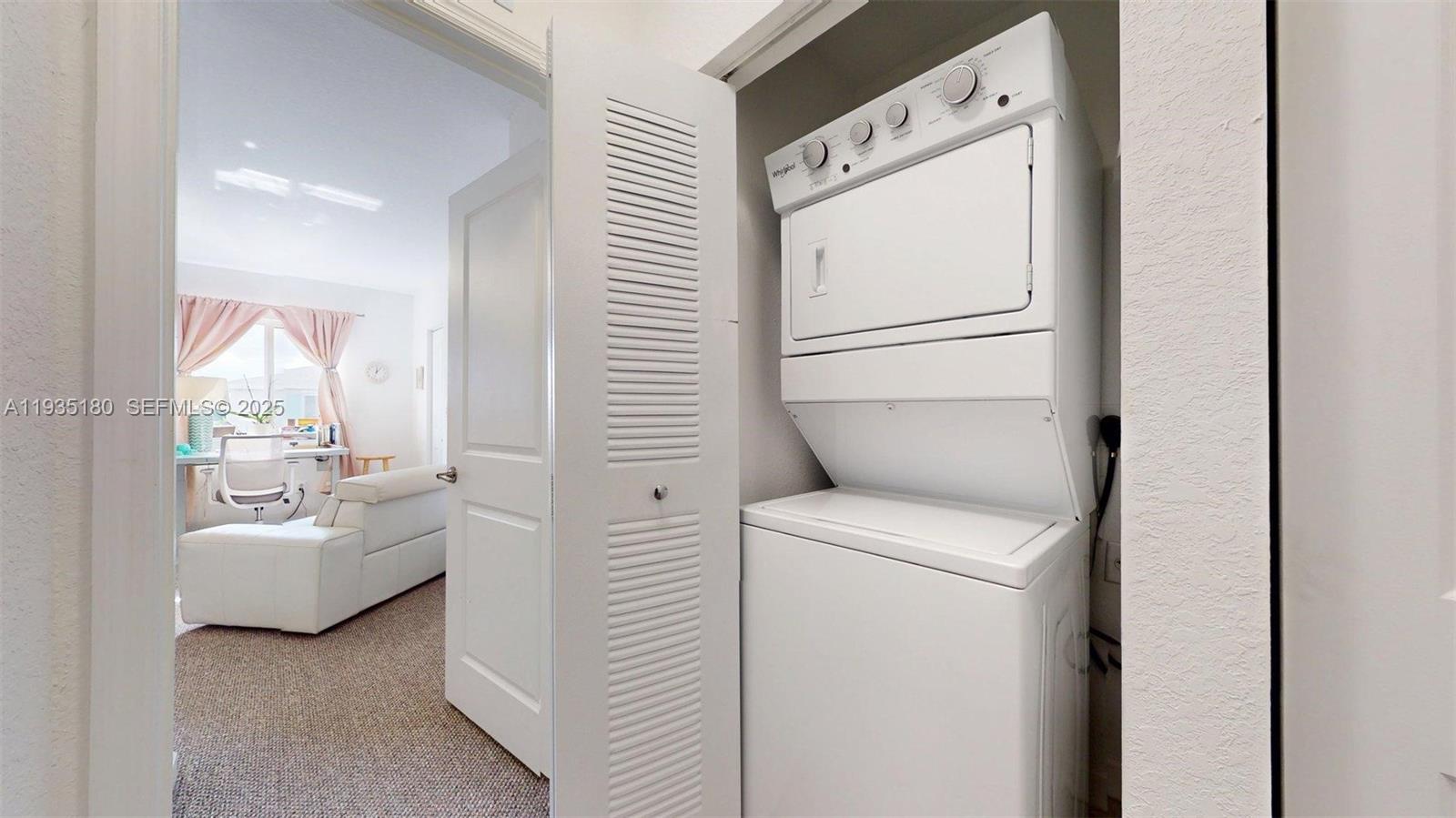 FOREST PARK VILLAS - Residential