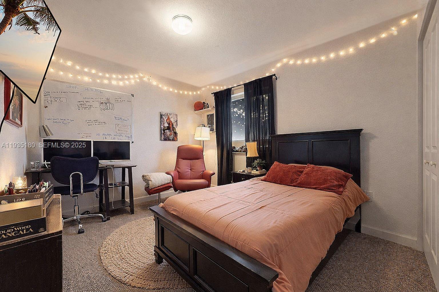 FOREST PARK VILLAS - Residential