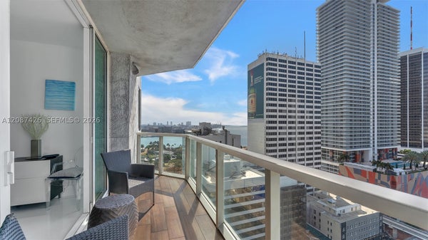 253 NE 2ND ST APT 1910, MIAMI, FL 33132 - Image b1ae6c2a986e87eb345fdff00ec0de79/3489361155