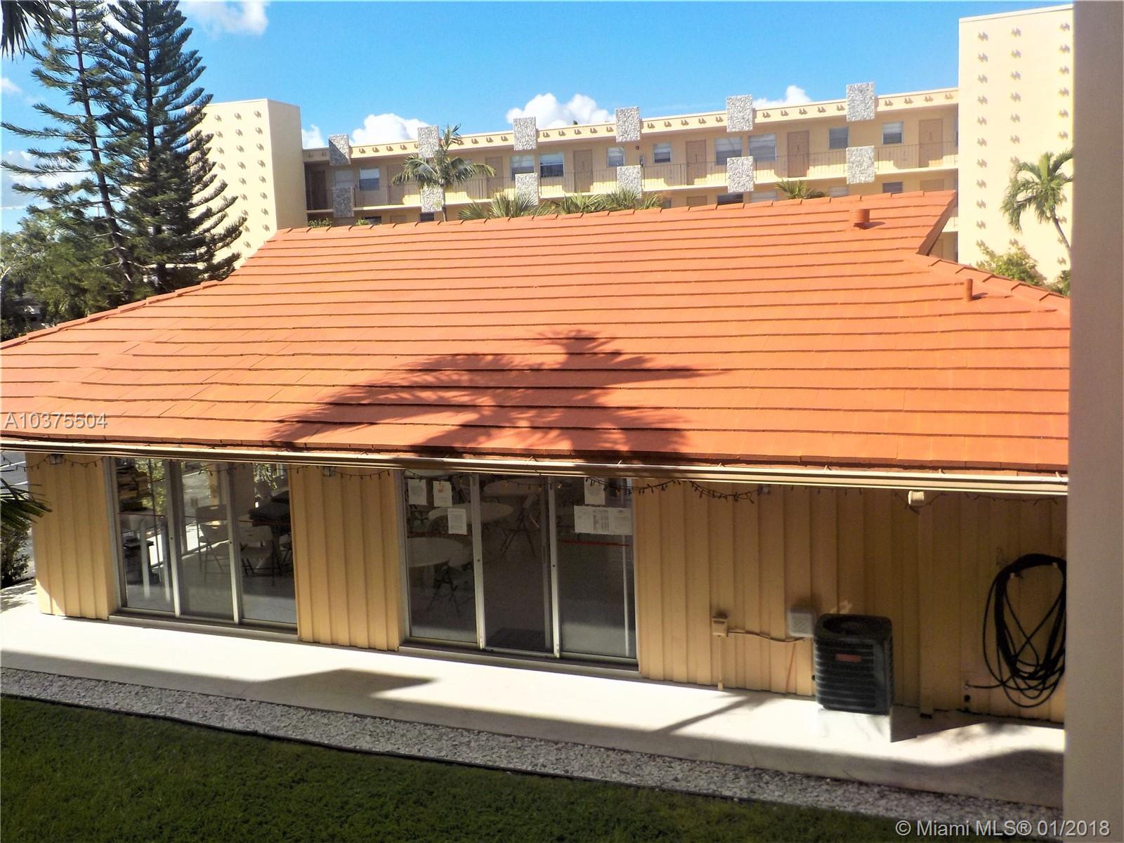 WARRENTON HOUSE CONDO - Residential