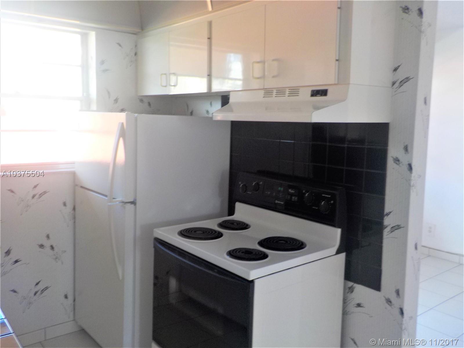 WARRENTON HOUSE CONDO - Residential