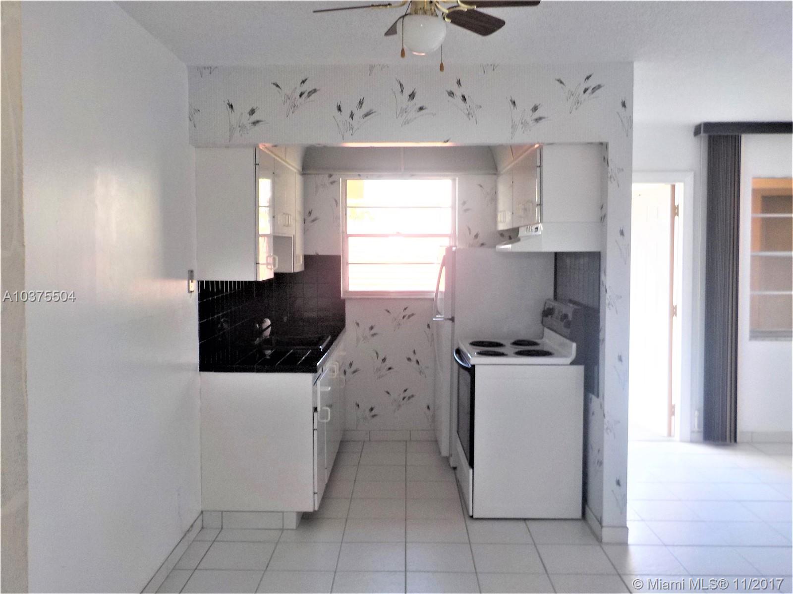 WARRENTON HOUSE CONDO - Residential
