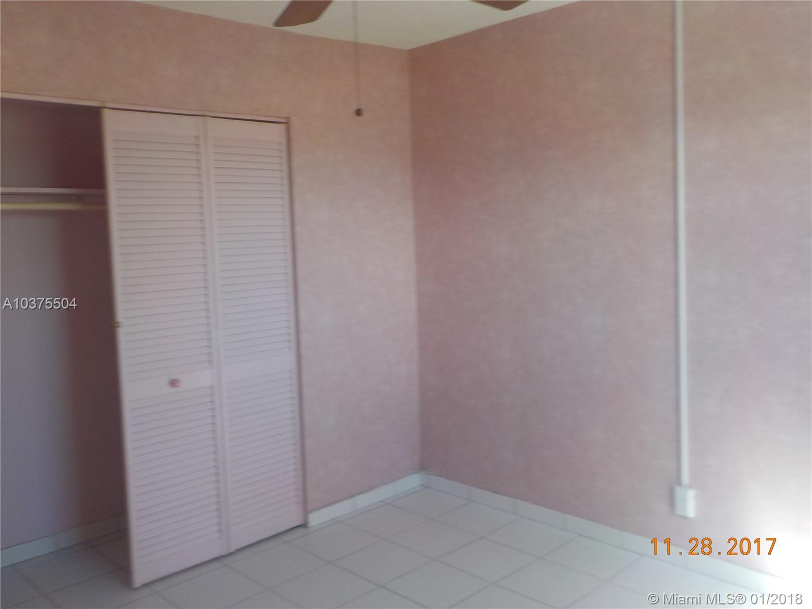 WARRENTON HOUSE CONDO - Residential