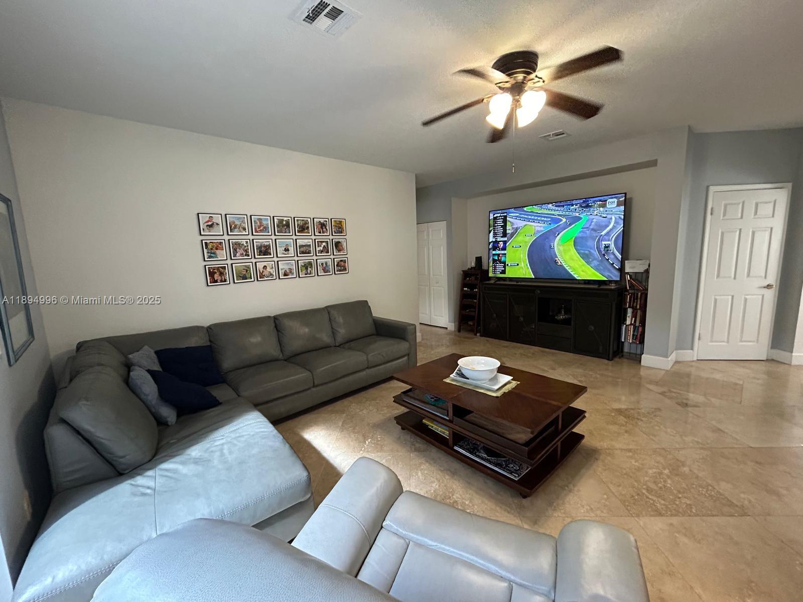 DORAL ISLES CAYMAN - Residential