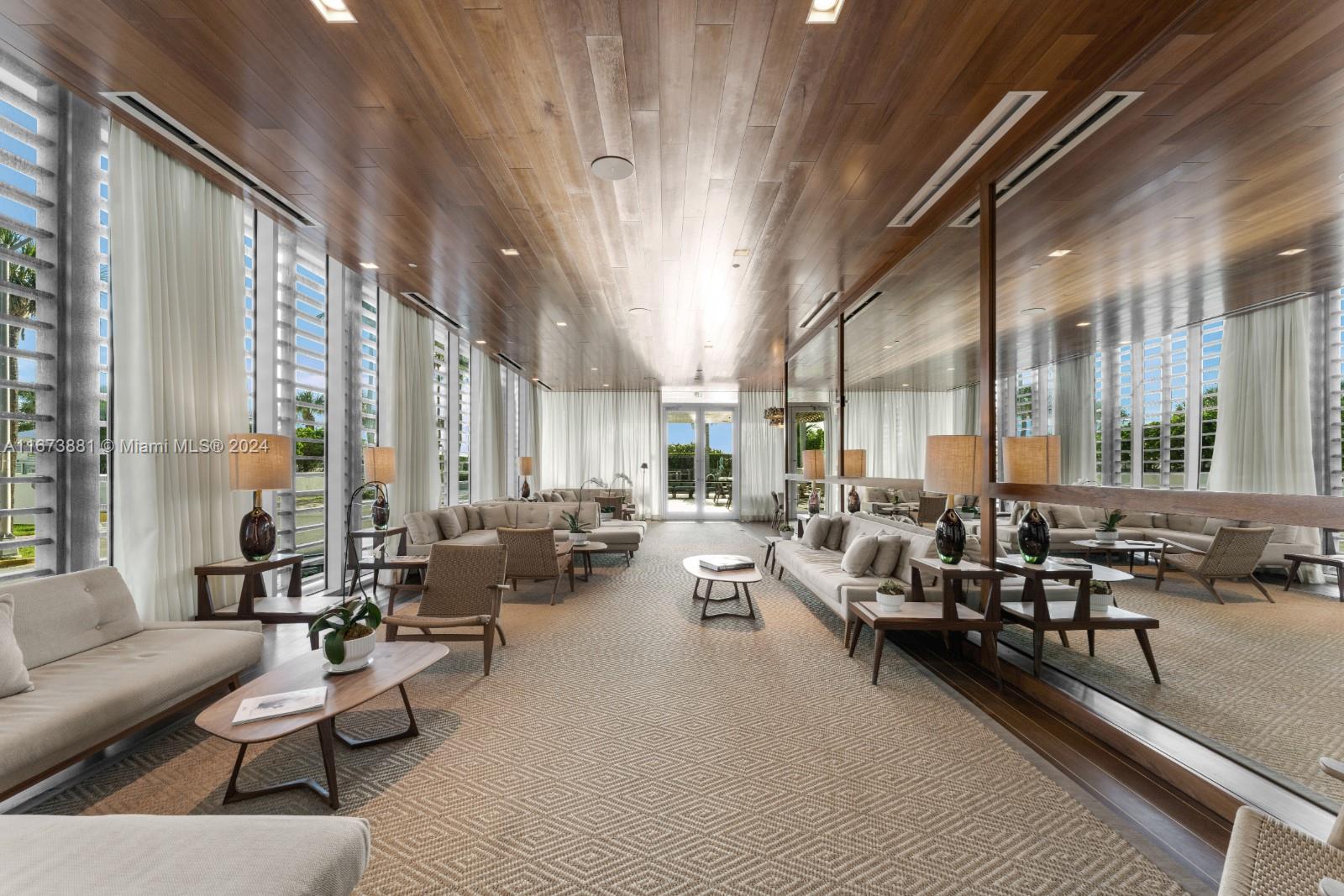 BEACH HOUSE 8 CONDO - Residential