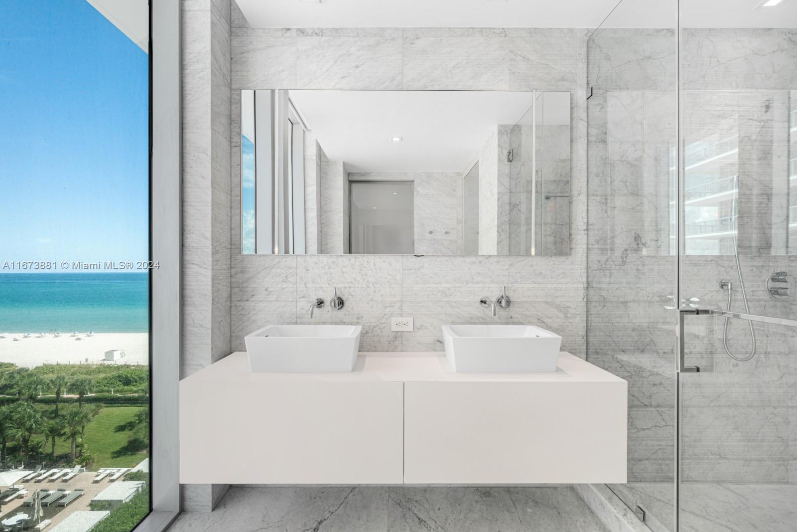 BEACH HOUSE 8 CONDO - Residential