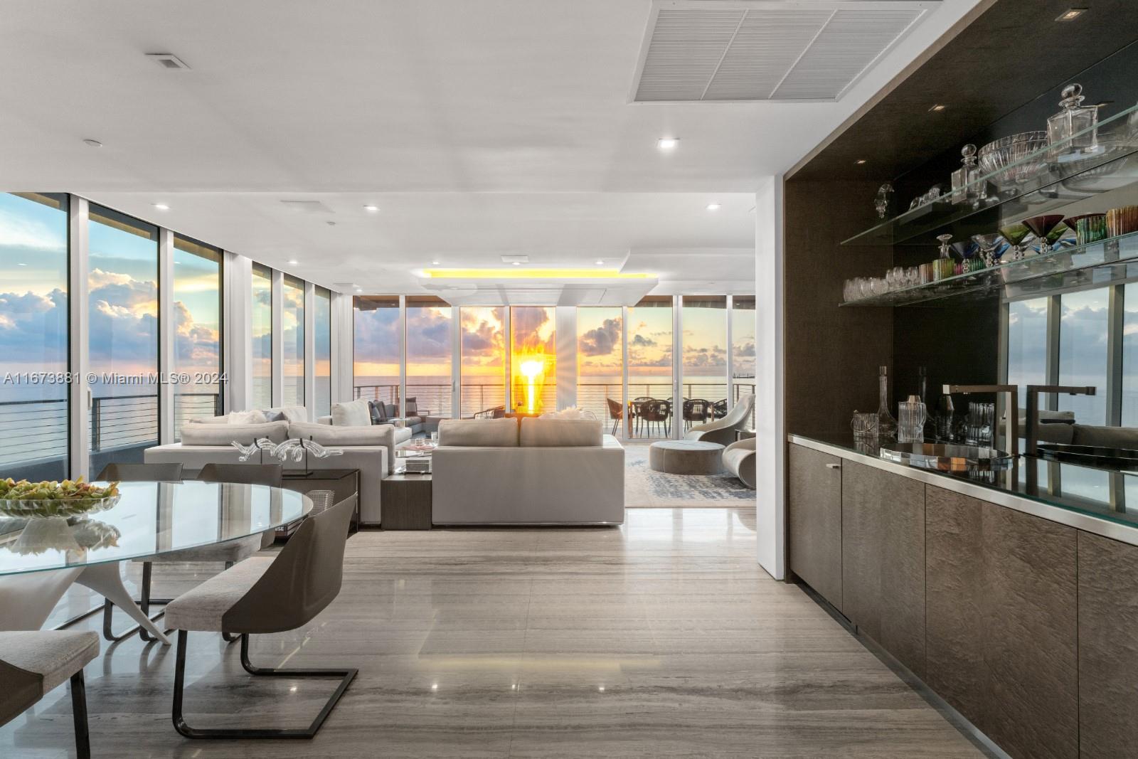 3651 Collins Ave 800