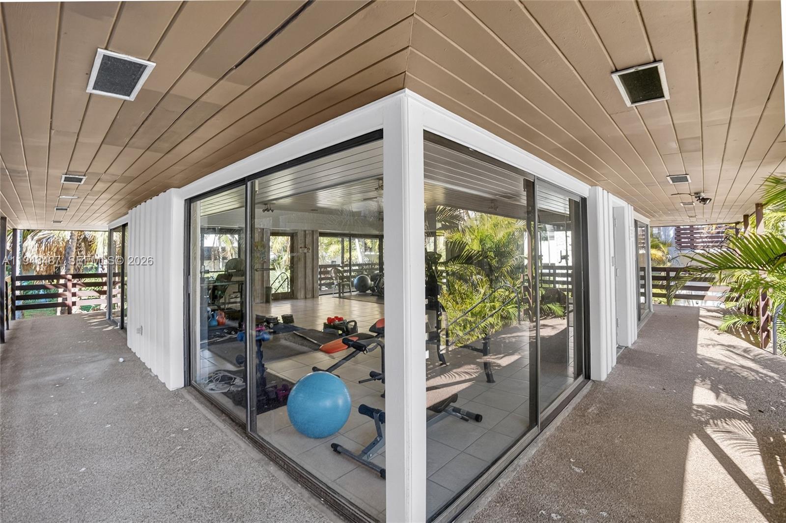 DADELAND CAPRI CONDO - Residential