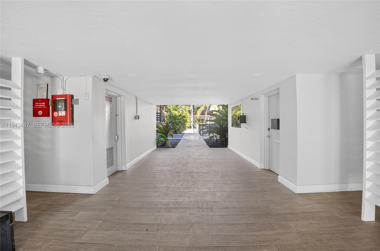 DADELAND CAPRI CONDO - Residential