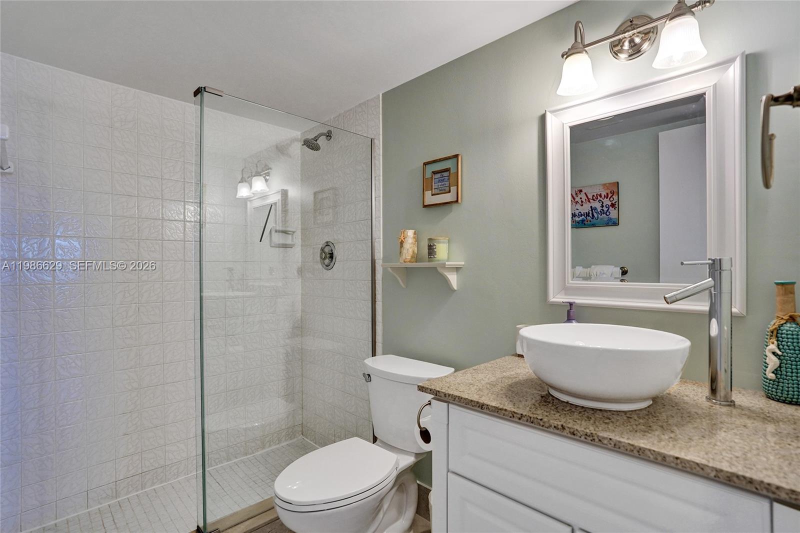 LADO DEL RIO CONDO - Residential Lease