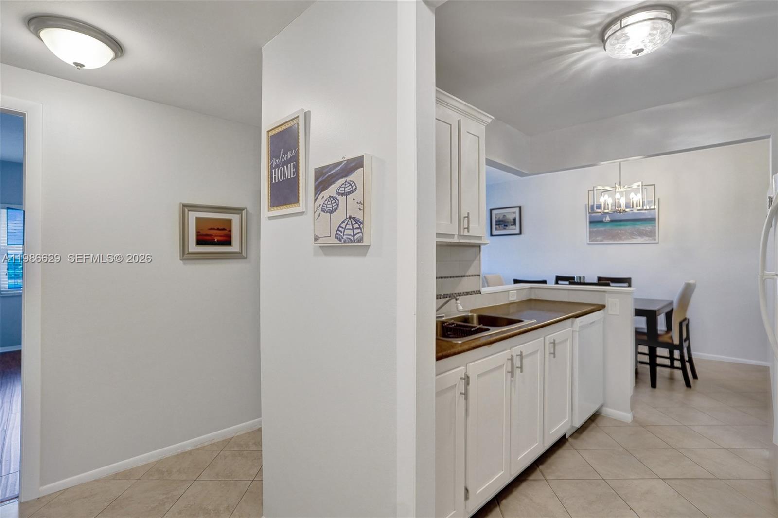 LADO DEL RIO CONDO - Residential Lease