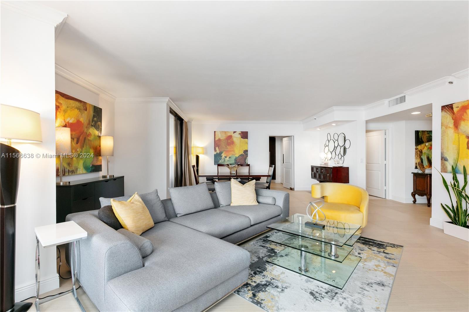 VILLA REGINA CONDO - Residential