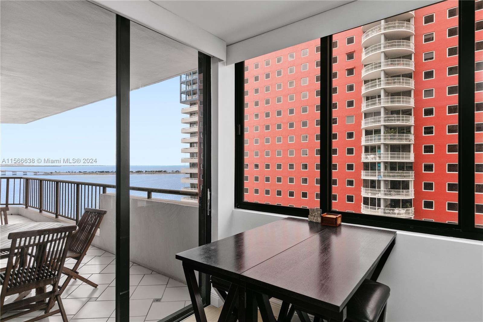 VILLA REGINA CONDO - Residential