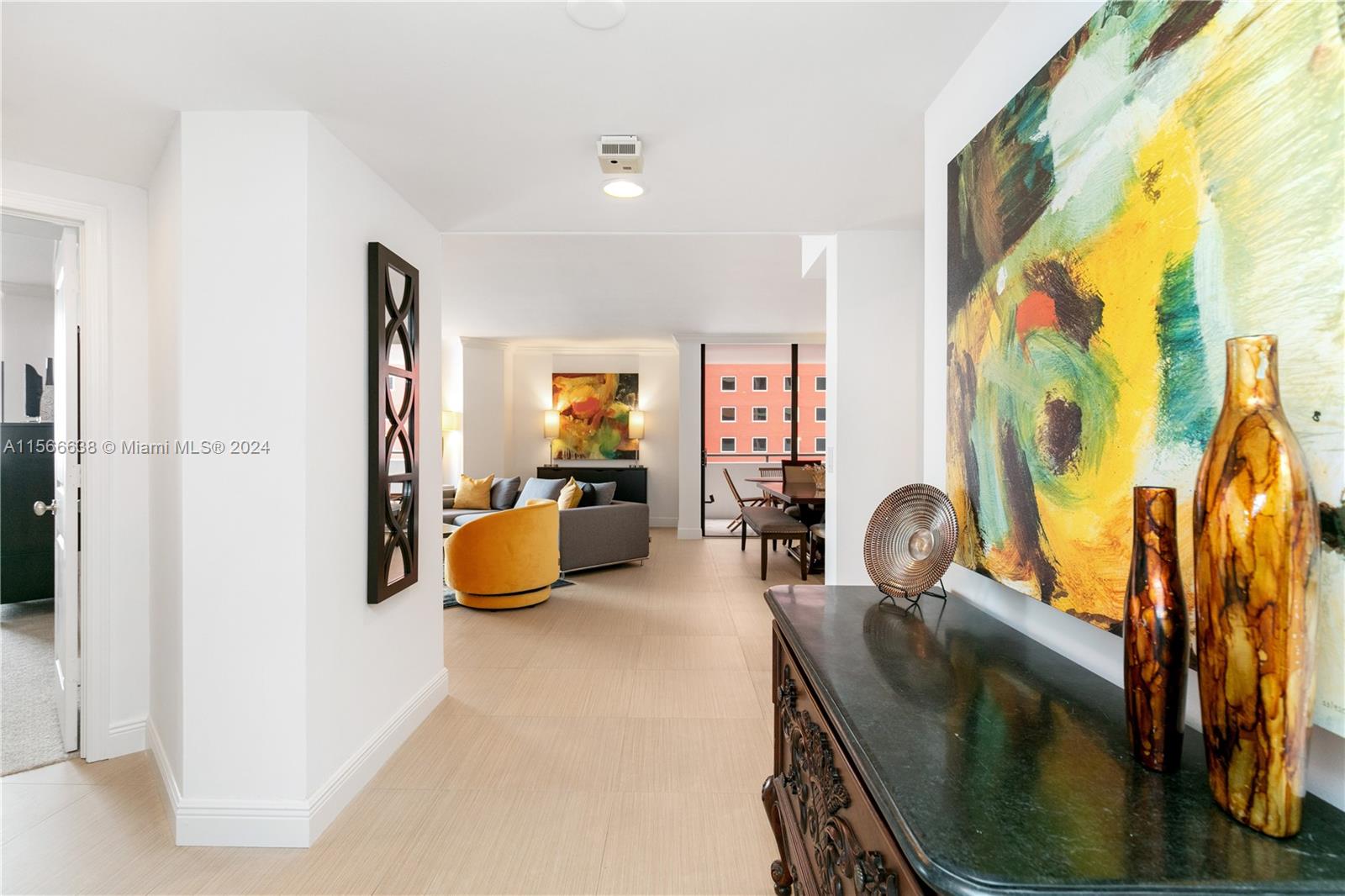VILLA REGINA CONDO - Residential