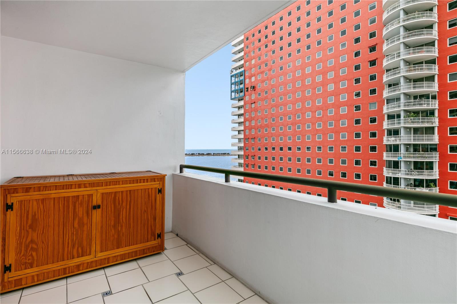 VILLA REGINA CONDO - Residential