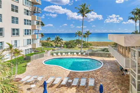 A home in Lauderdale By The Sea