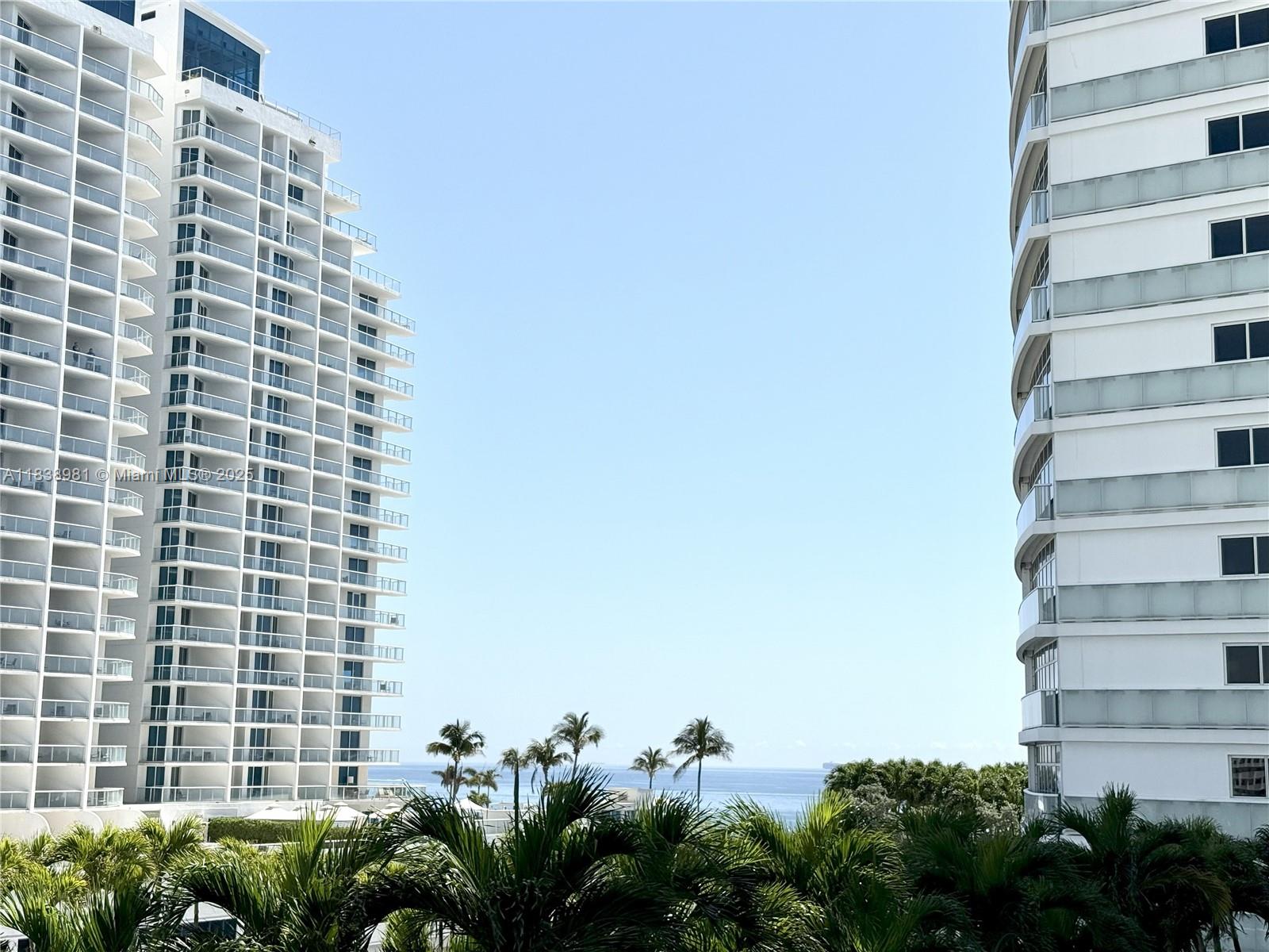 FORT LAUDERDALE RESIDENCE - Residential