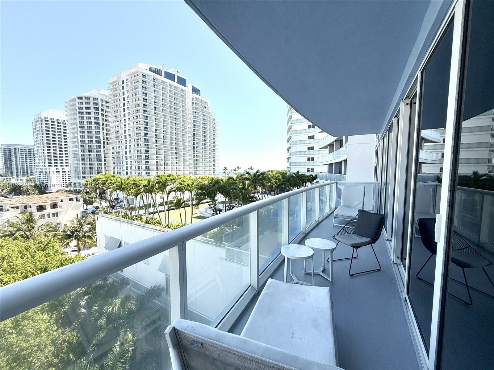 FORT LAUDERDALE RESIDENCE - Residential