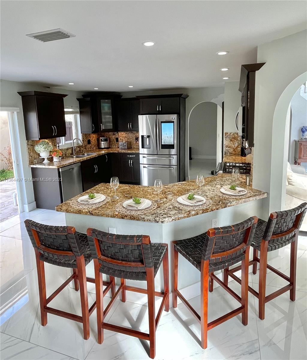 OAK CREEK - Residential