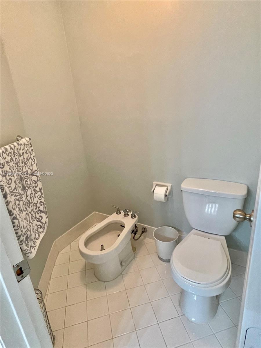 OAK CREEK - Residential