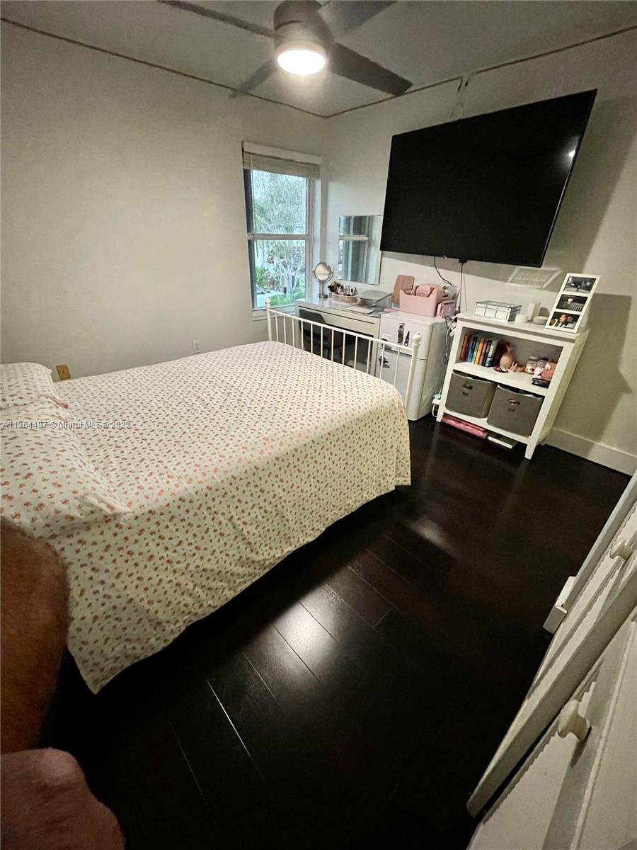 OAK CREEK - Residential