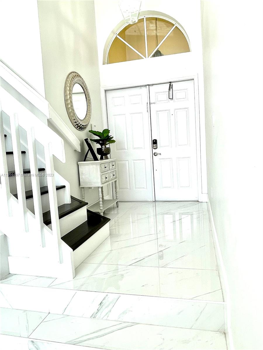 OAK CREEK - Residential