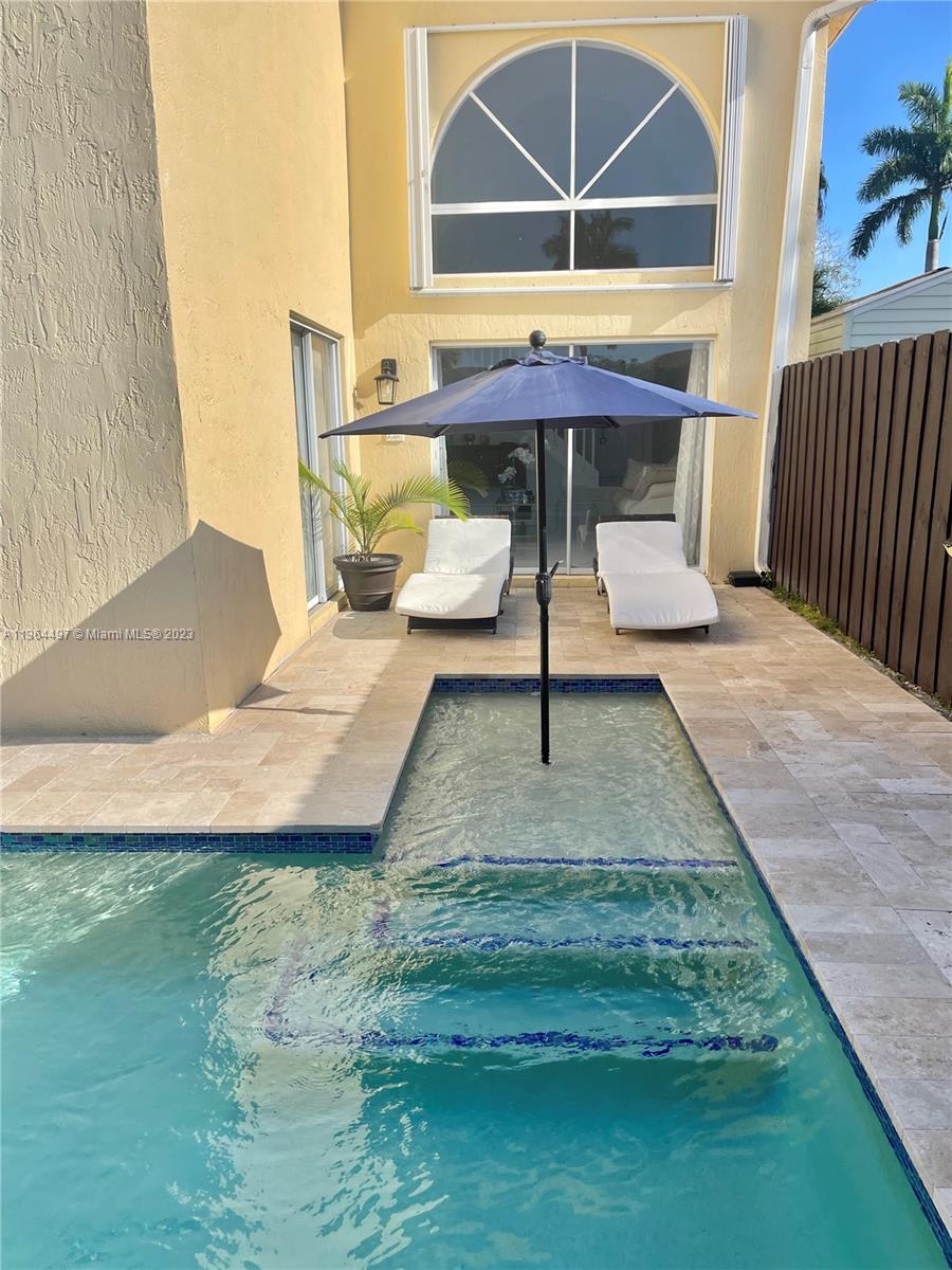 OAK CREEK - Residential