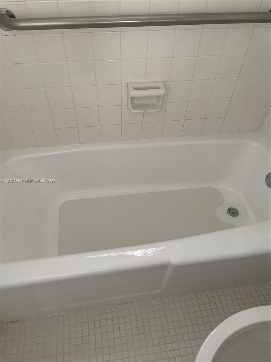 MIAMI SHORES SEC 3 - Residential Lease