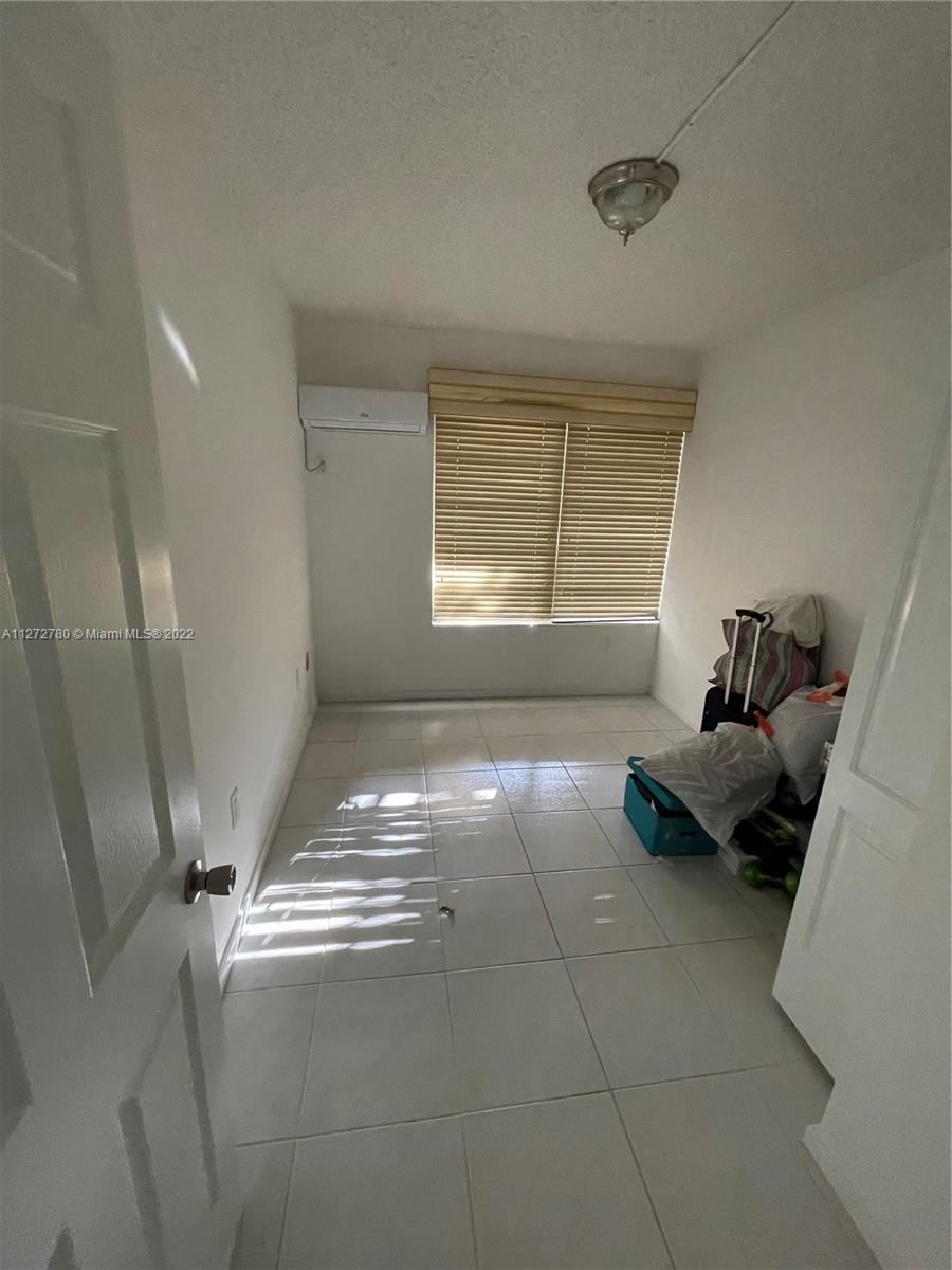 MIAMI SHORES SEC 3 - Residential Lease