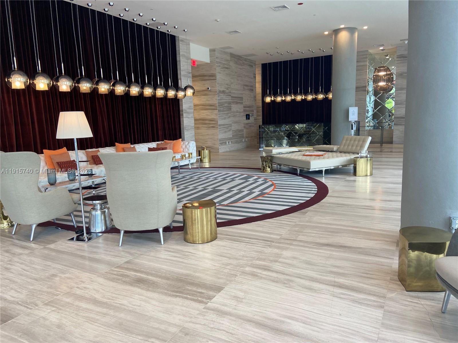 METROPICA NORTH TOWER ONE - Residential