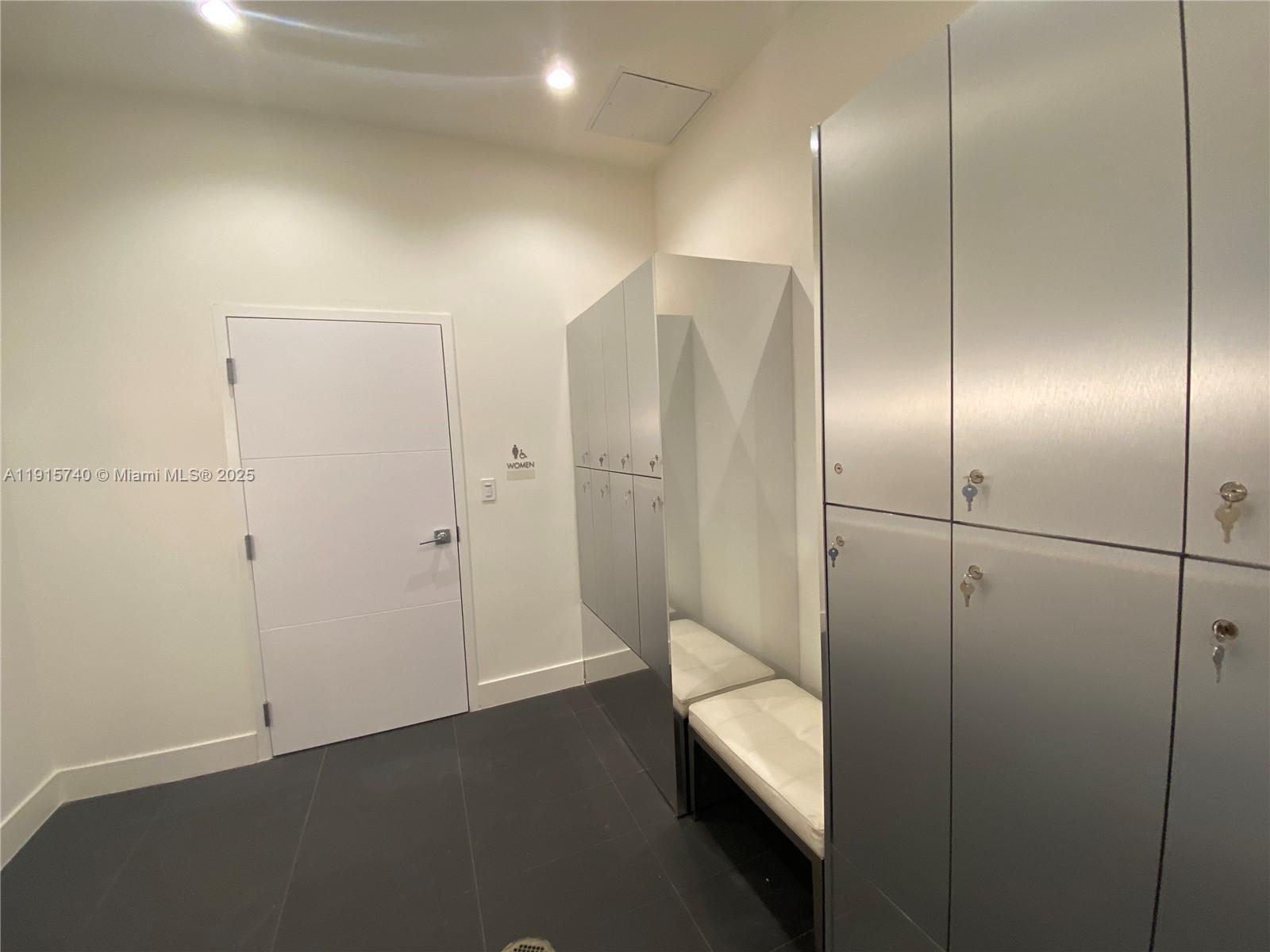 METROPICA NORTH TOWER ONE - Residential