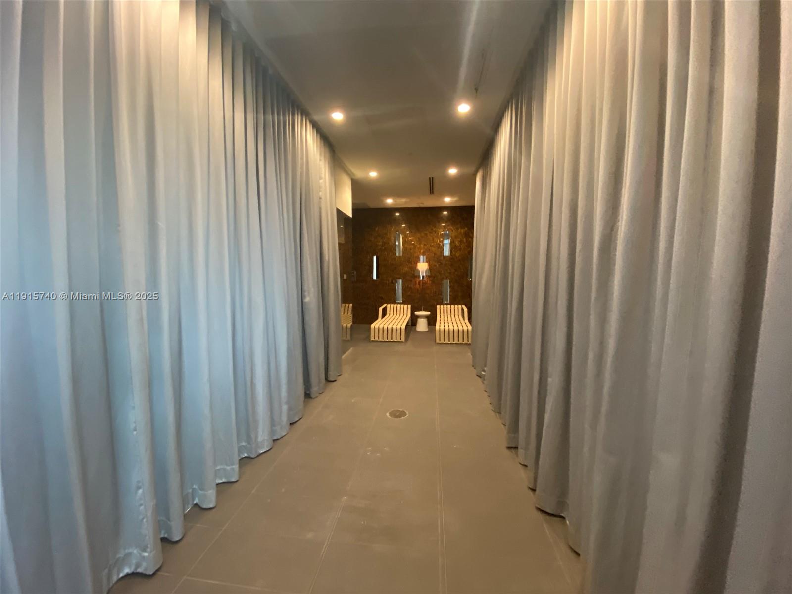 METROPICA NORTH TOWER ONE - Residential