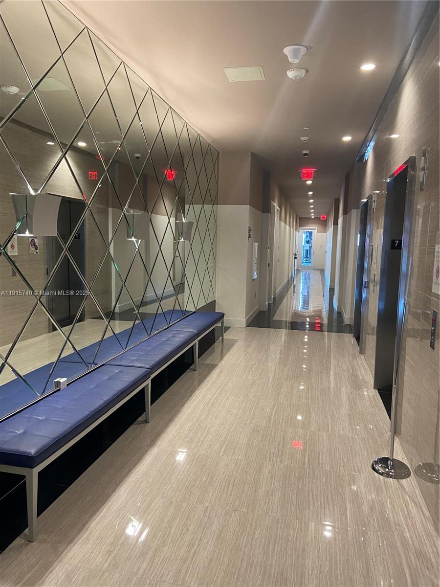 METROPICA NORTH TOWER ONE - Residential