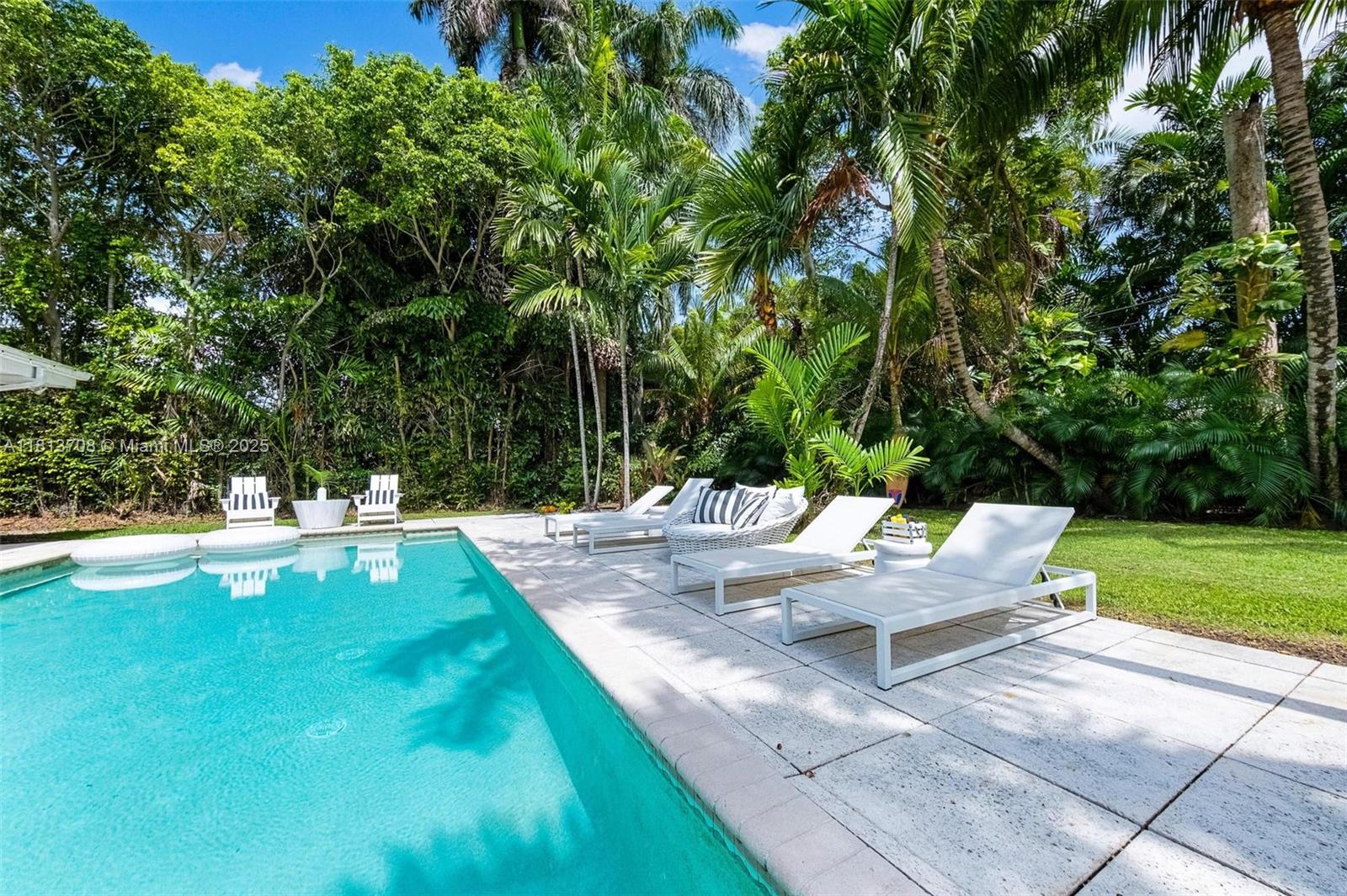 BAY LURE - Residential