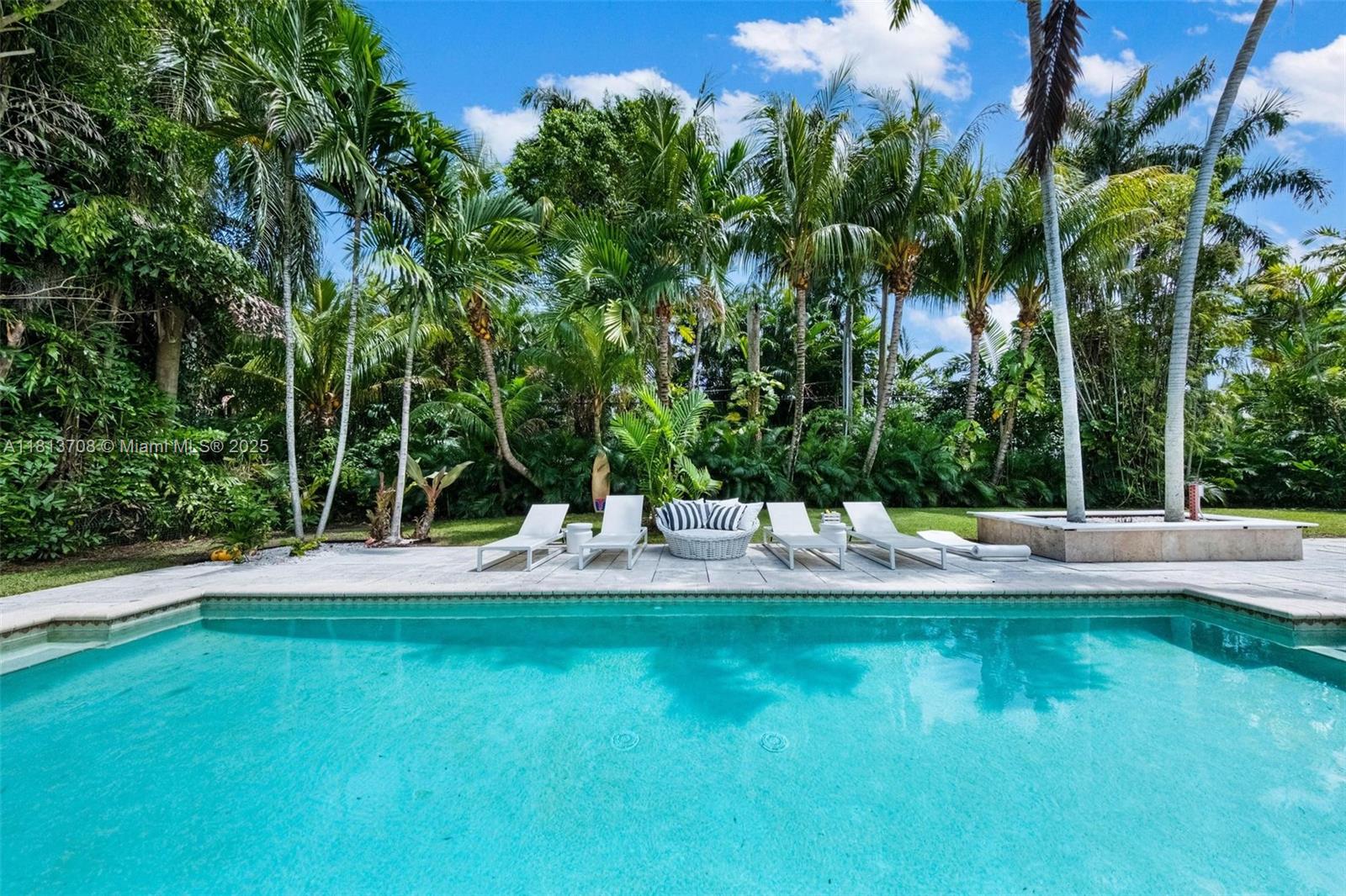 BAY LURE - Residential