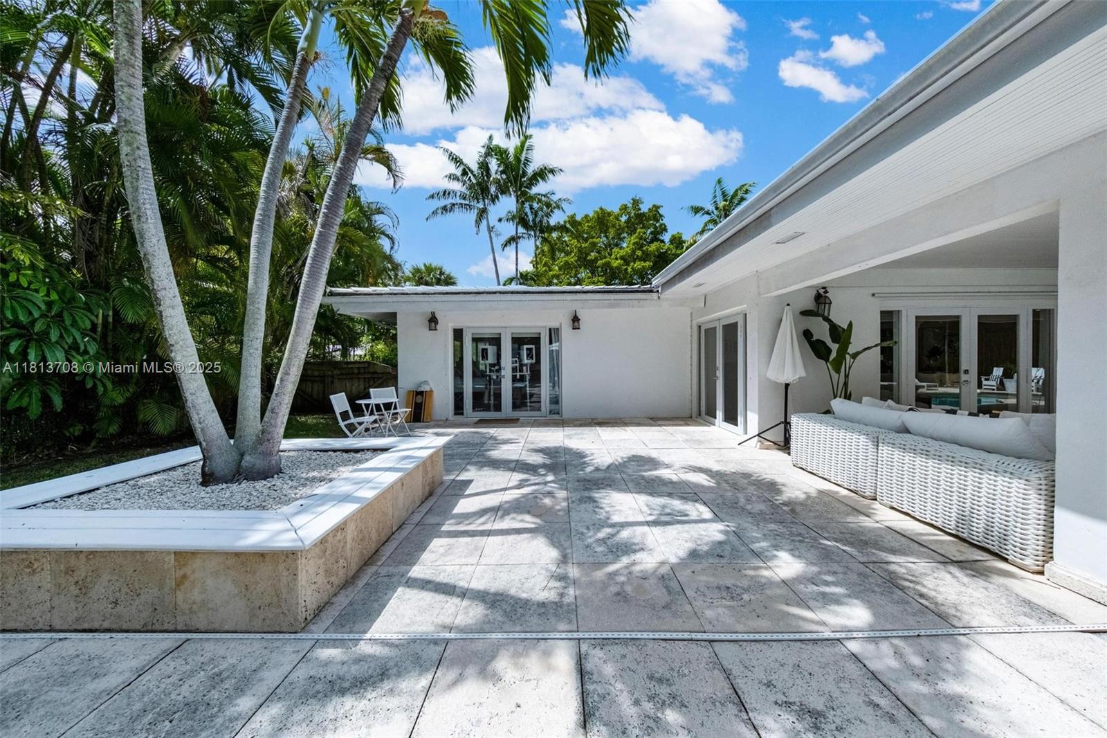 BAY LURE - Residential