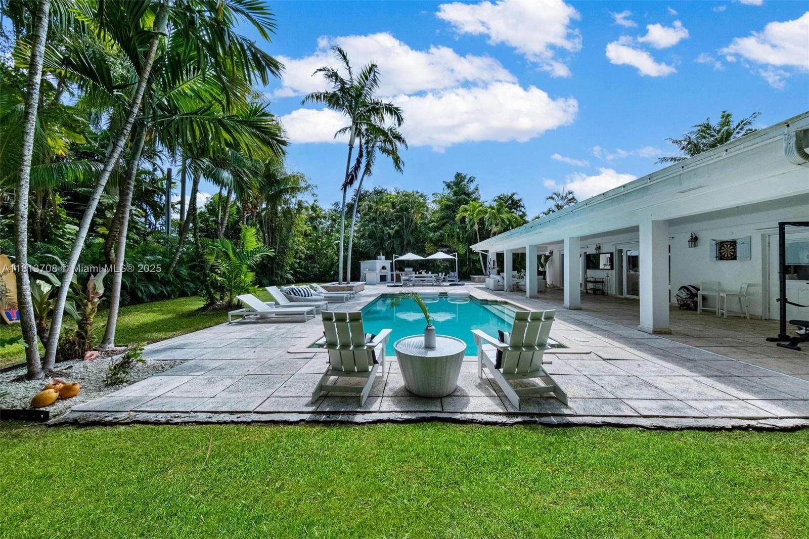 BAY LURE - Residential