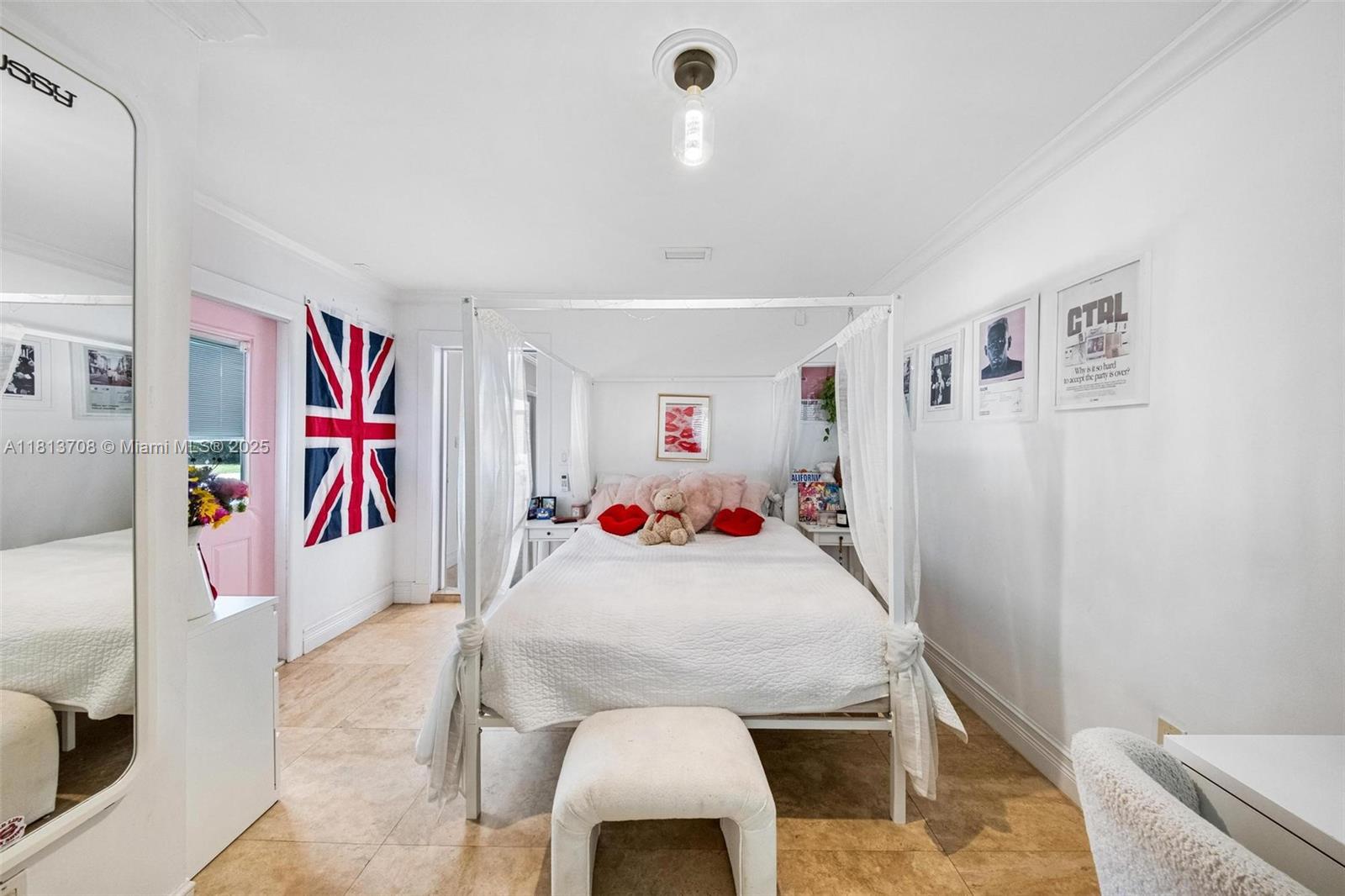 BAY LURE - Residential