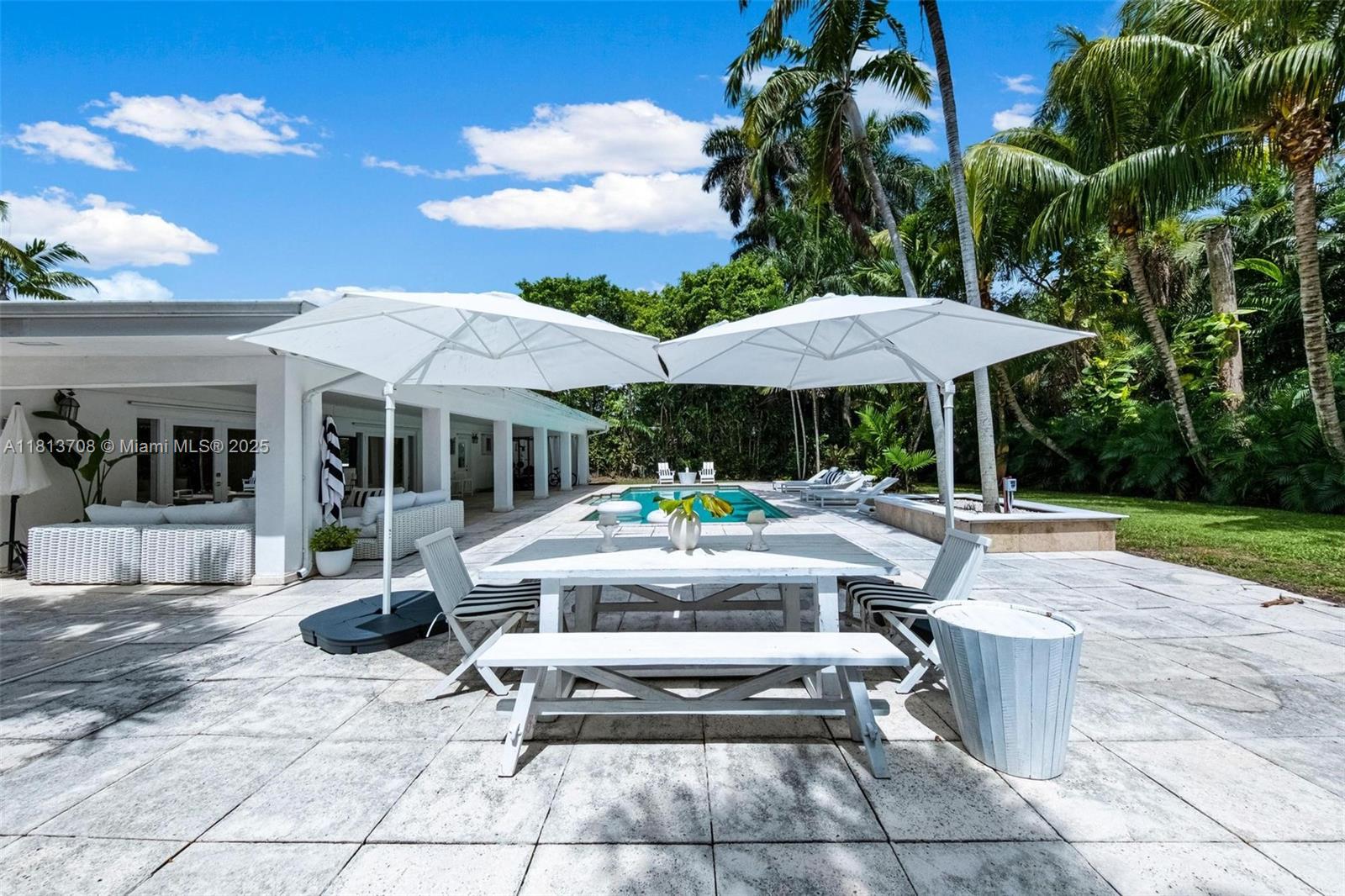 BAY LURE - Residential