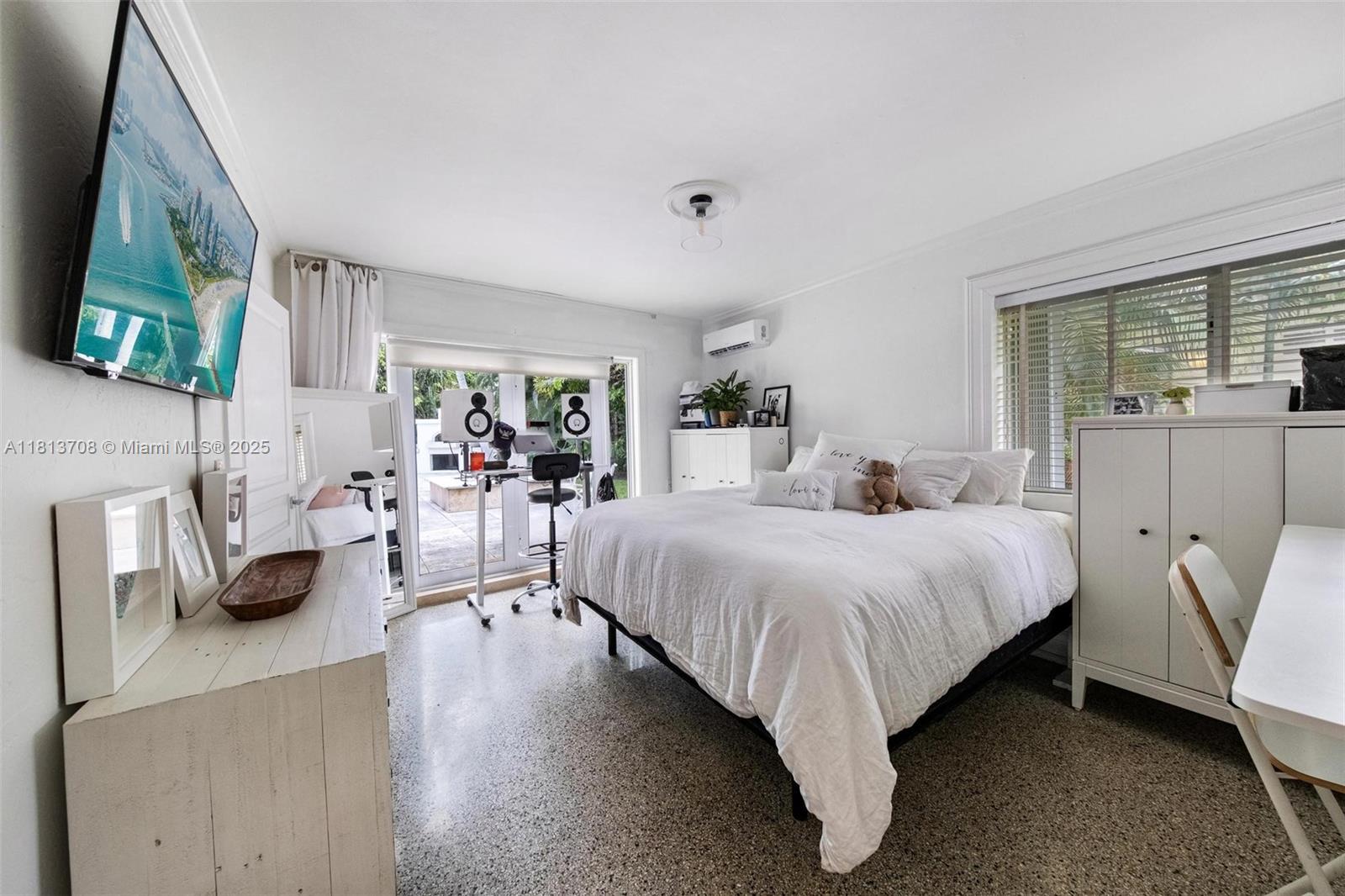 BAY LURE - Residential