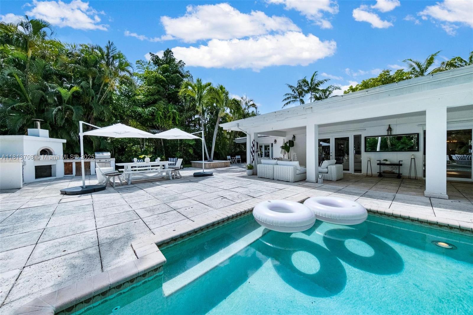 BAY LURE - Residential