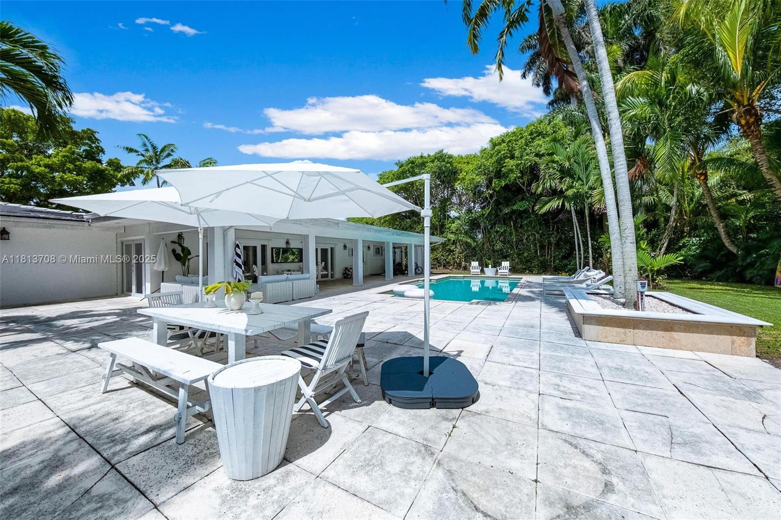 BAY LURE - Residential