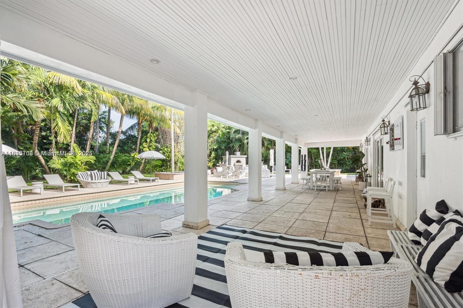 BAY LURE - Residential