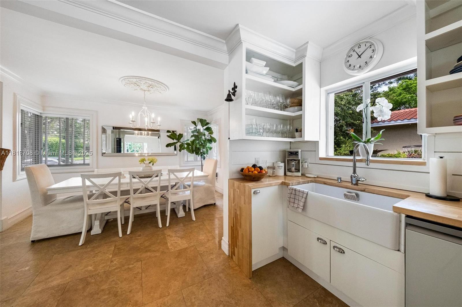 BAY LURE - Residential