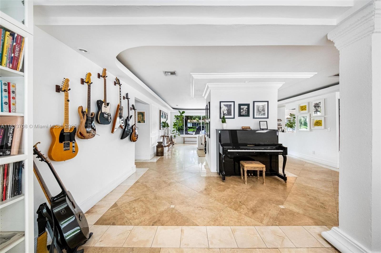 BAY LURE - Residential