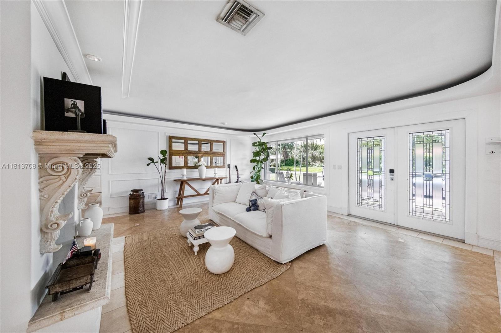 BAY LURE - Residential