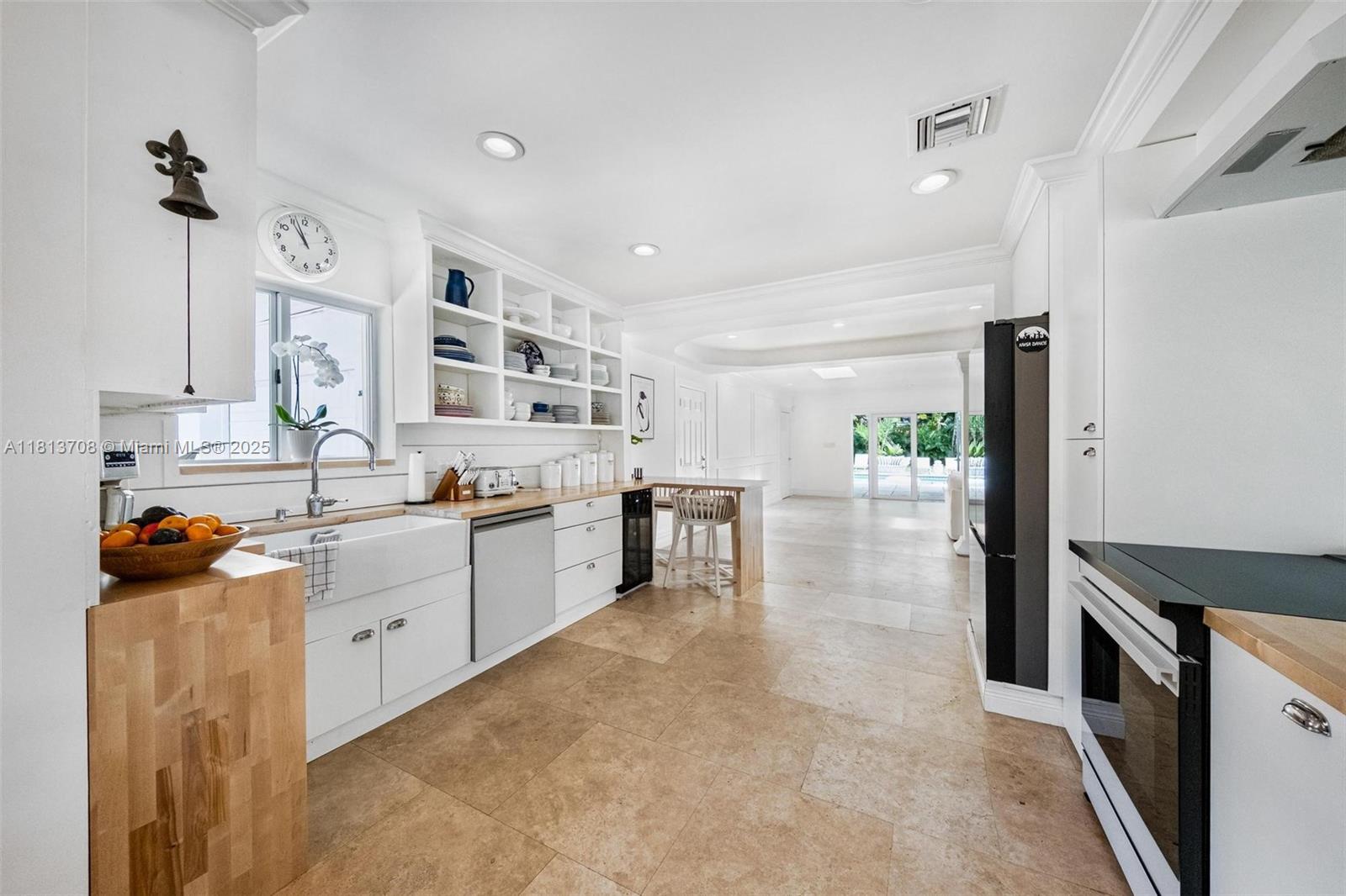 BAY LURE - Residential