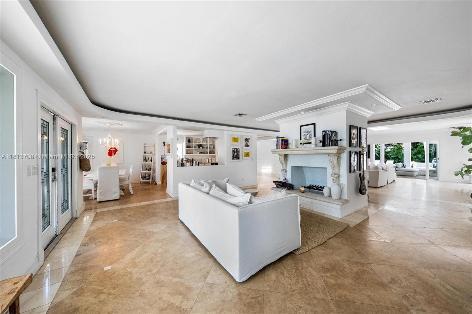 BAY LURE - Residential